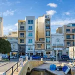 Seaview Balcony In Gzira