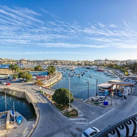 Seaview Balcony In *