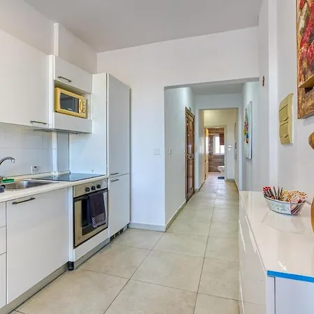 Seaview Balcony In * Gzira