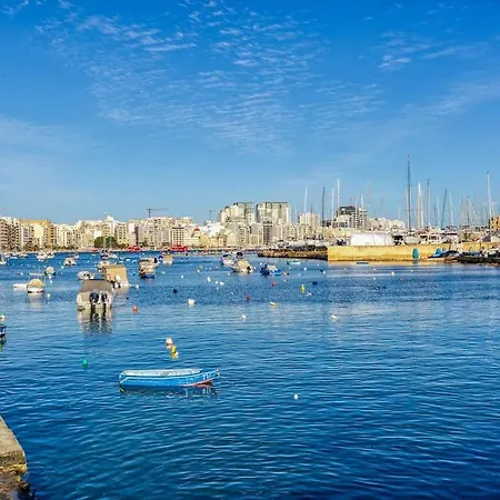 Seaview Balcony In * Gzira