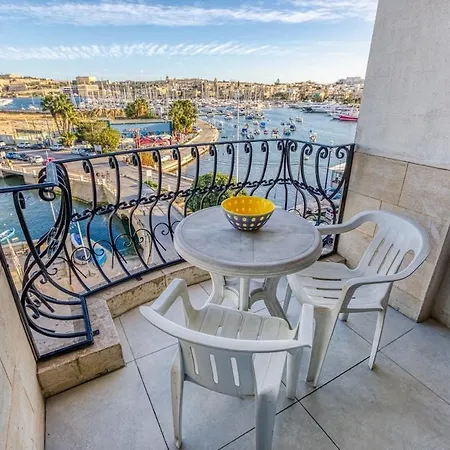 Seaview Balcony In Gzira
