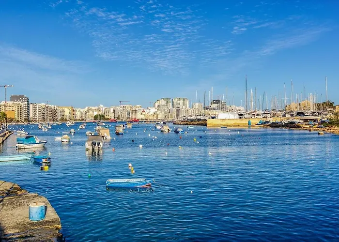 Seaview Balcony In * Gżira