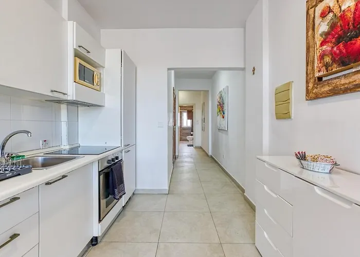 Seaview Balcony In * Gżira